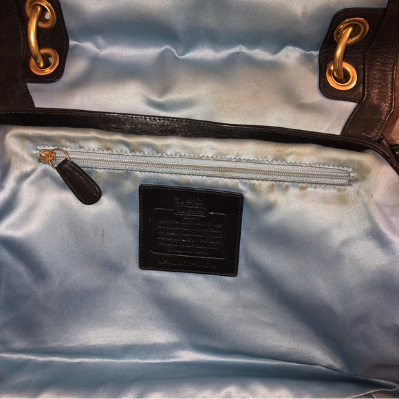 Coach, Sydney satchel with shoulder in black - Picture 11 of 16